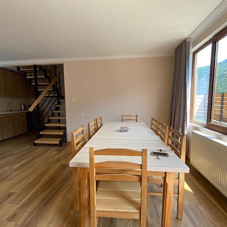 Cottage Qel Местія Екстер'єр фото