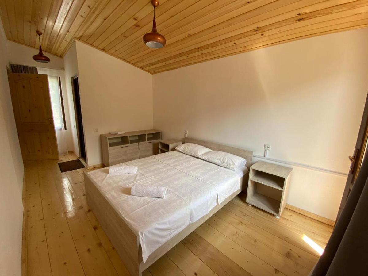 Cottage Qel Местія Екстер'єр фото