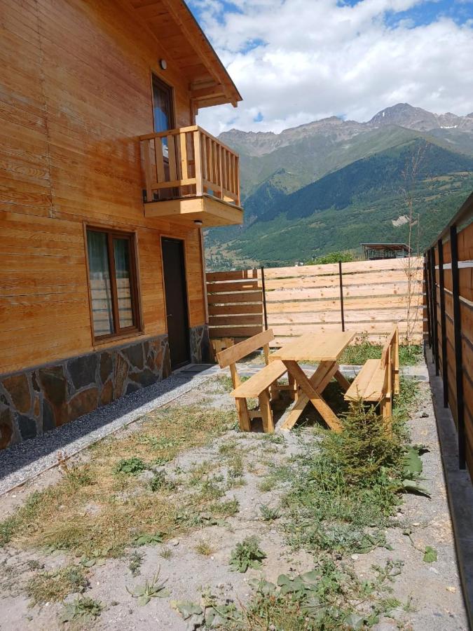 Cottage Qel Местія Екстер'єр фото