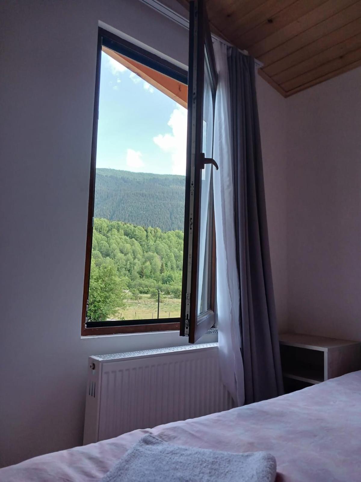 Cottage Qel Местія Номер фото