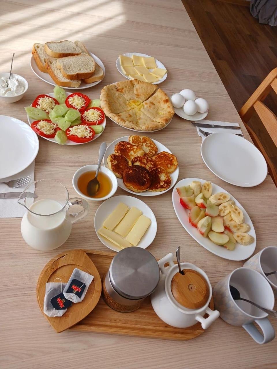 Cottage Qel Местія Екстер'єр фото